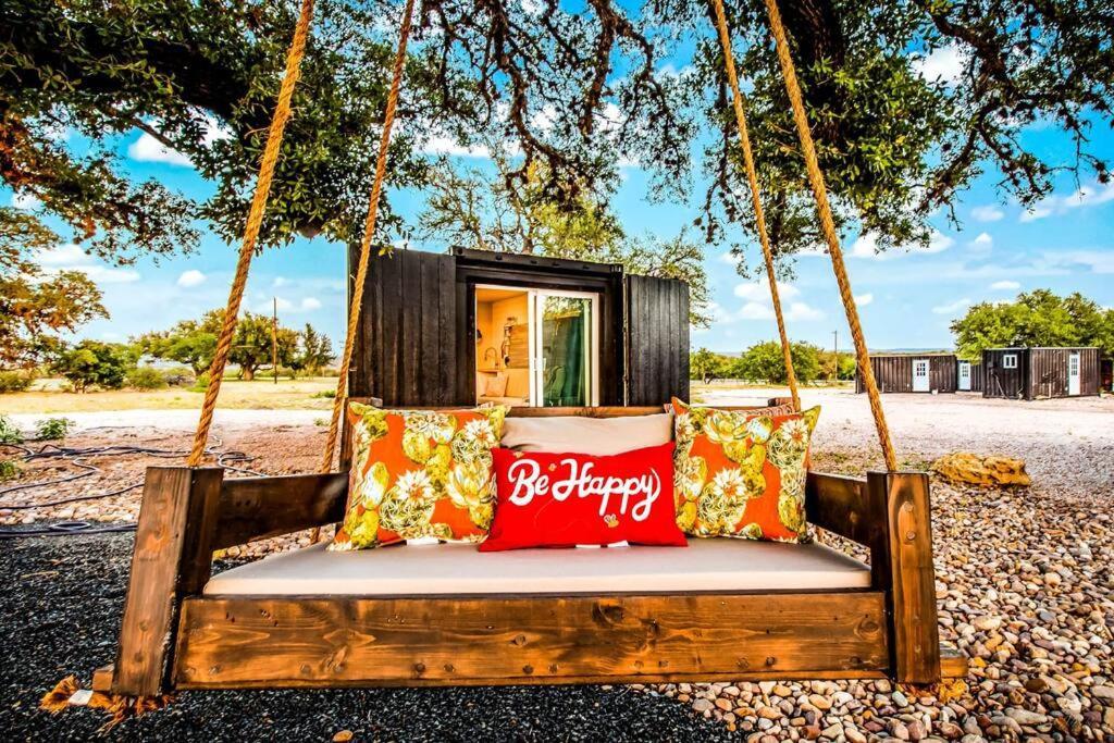 The Container Retreat @ 290 Wine Trail #9 Get Away Today! Hye Экстерьер фото